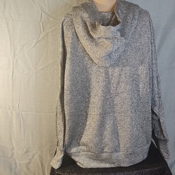 Karl Lagerfeld Hoodie - Picture 4 of 5